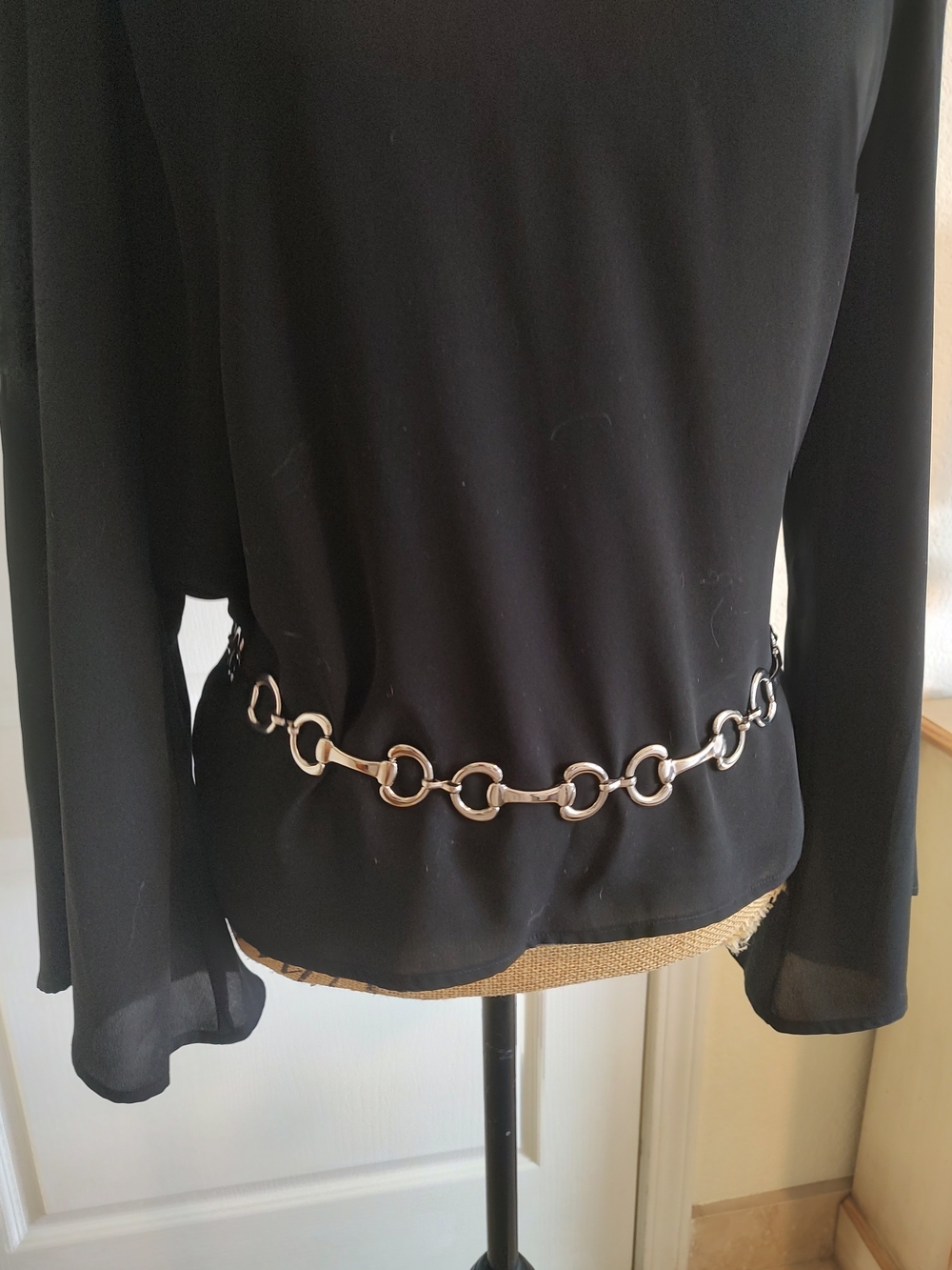 Silver Horsebit-Link Women's Fashion Belt - Picture 11 of 12